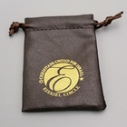 柔らかいブラウン9x12cm Puの革生地のドローストリングのギフトは金のロゴと袋に入れる