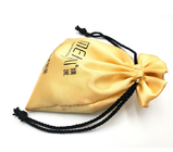 7x9cm （2.7x3.5inch）の宝石類のドローストリングの袋のロゴの生地のドローストリングのギフト袋が付いている昇進の小さい金のサテン袋